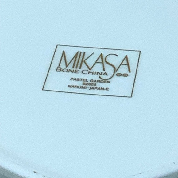 Mikasa Pastel Garden Heart Shaped Trinket Box - Picture 9 of 9